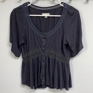 American Eagle Grey Button-front Peasant Blouse with Lace trim Womens Small
